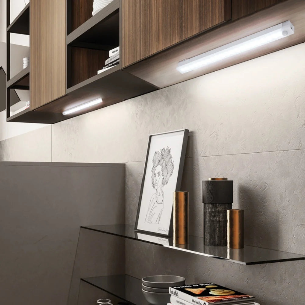 Luz LED com Sensor de Movimento